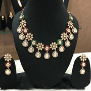 Aisha Tyaani kundan Jewellery Set